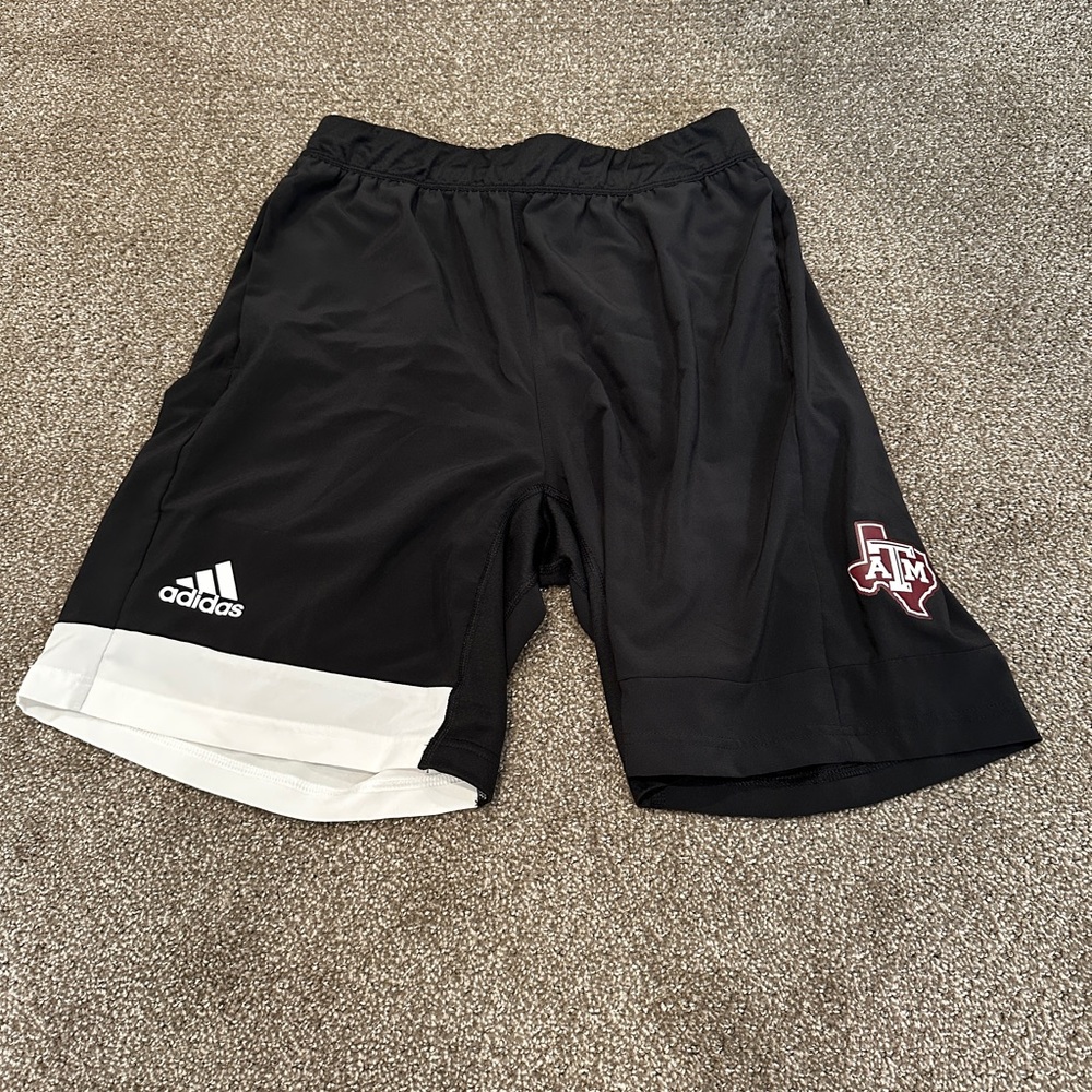 Texas A&M basketball shorts